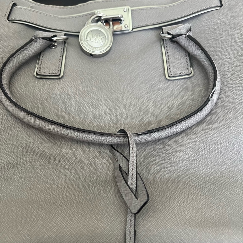 Michael Kors Gray Patterned Bag - image 4